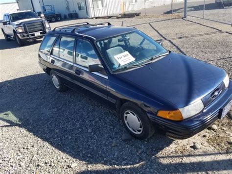 1993 ford escort es wheight  Curb Weight